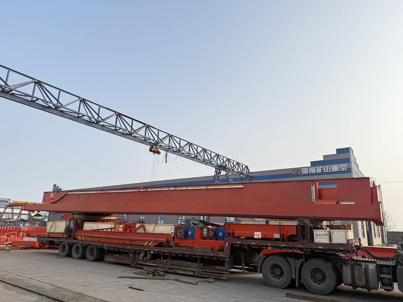 歐式雙梁QDX25/5T-22.5M、電動單梁、電動葫蘆整車發(fā)貨